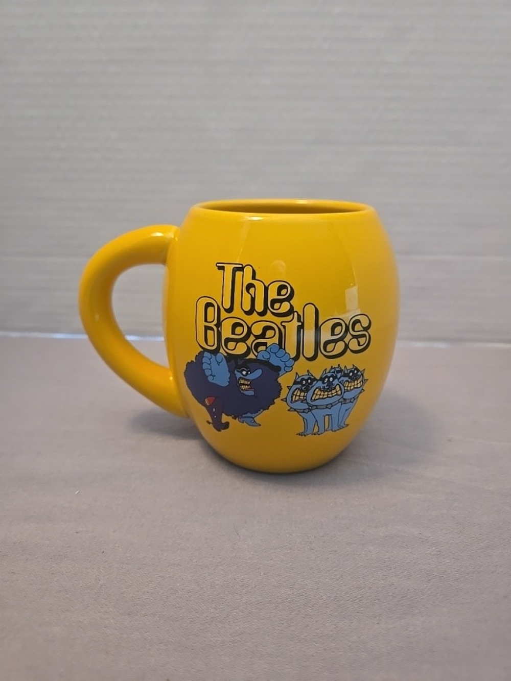 THE BEATLES YELLOW SUBMARINE COFFEE MUG CUP TEA CERAMIC YELLOW